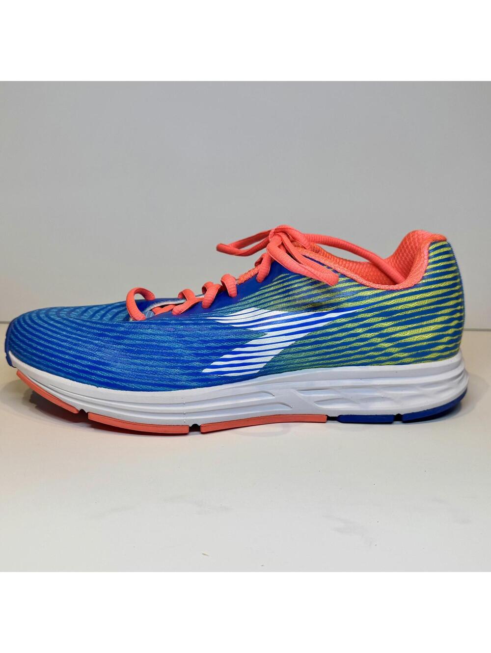 Diadora lightweight running shoes, women's size 8.5 NEW